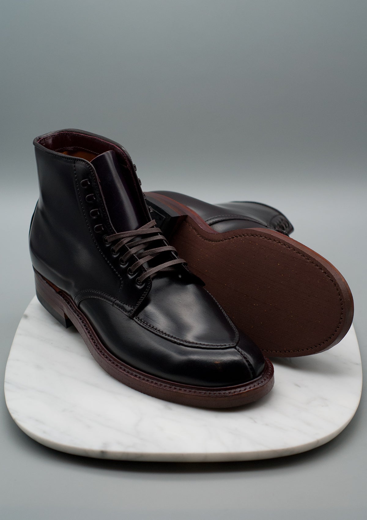 The Midway - 379x V-Tip Color-8 Shell Cordovan Boot D2932H