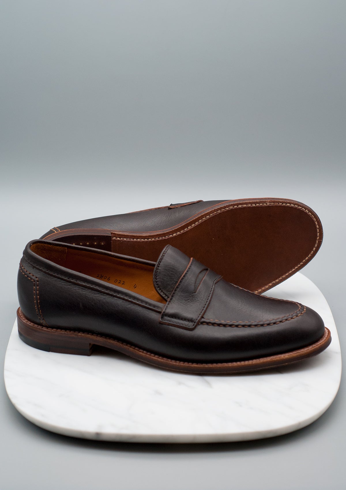AldenDouglass_sideSole_1200x. AldenDouglass_sideSole_1200x.