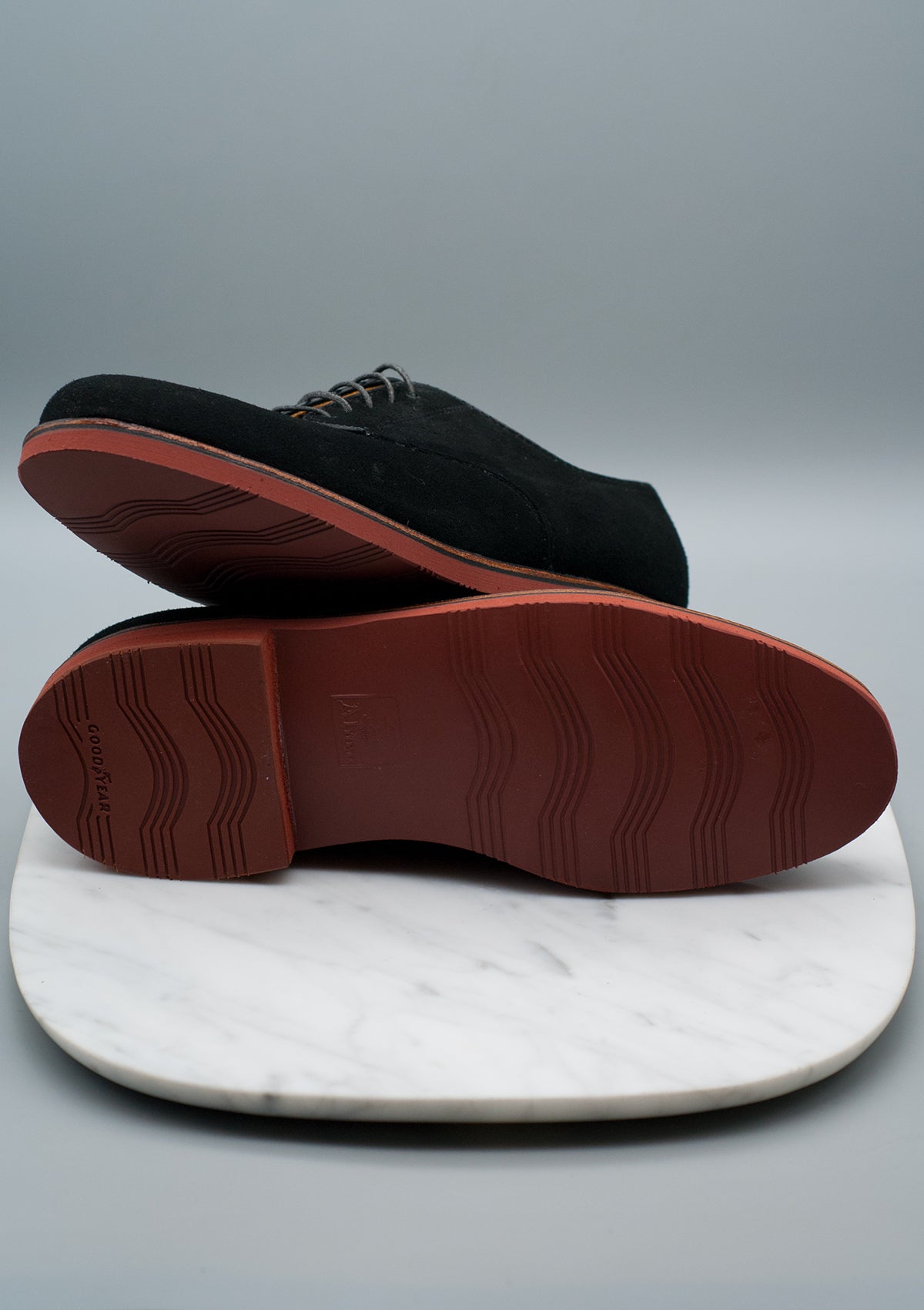 【美品良靴】ALDEN BLACK SUEDE TSL/WTIP6h UA別注 Alden The Hyde - 96841 PTB - Black Suede Buck – Dashing Chicago