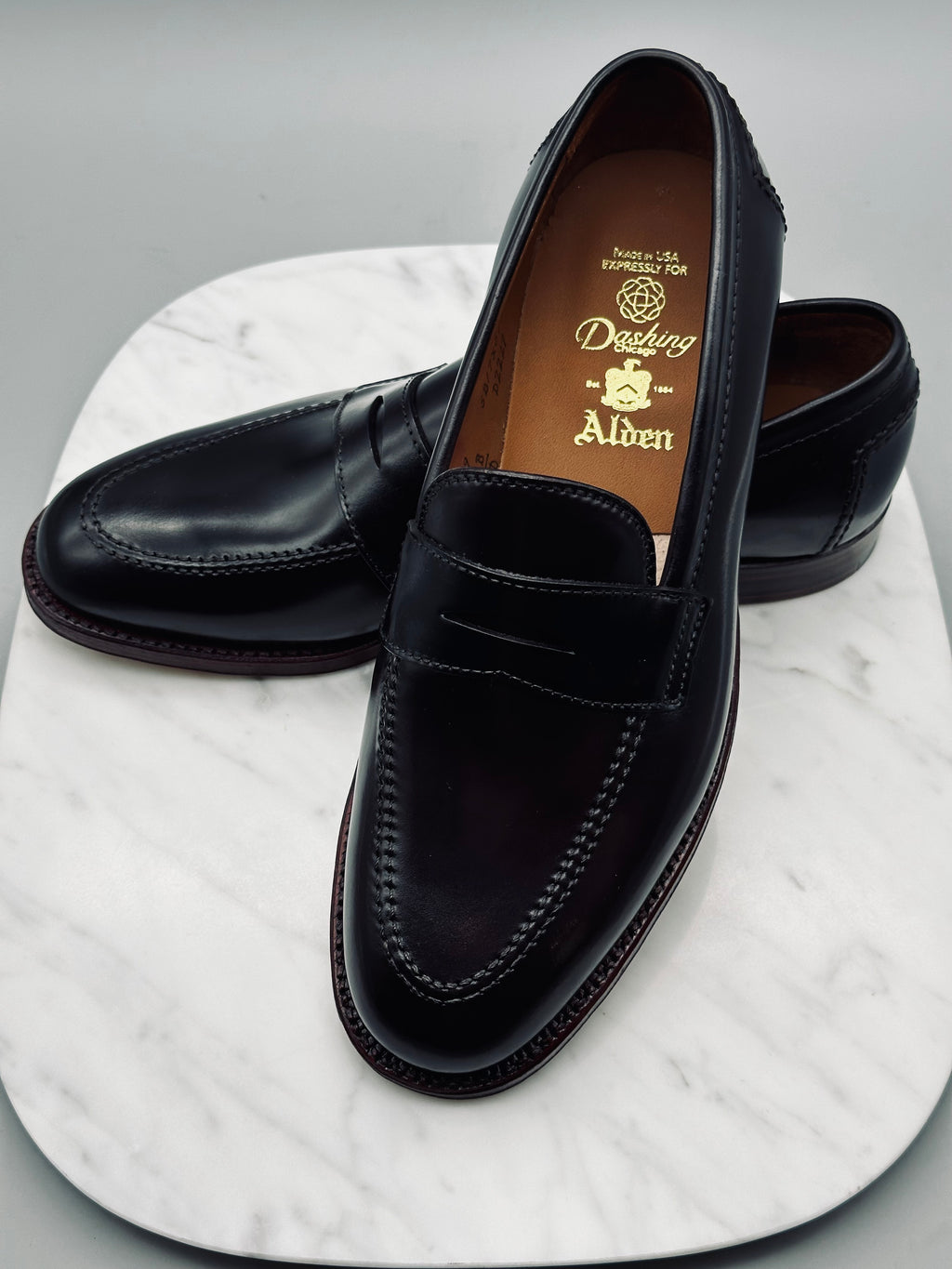 【COLOR iN ID】pearl stiletto loafers JIMMY CHOO Addie faux pearl-embellished tasseled patent